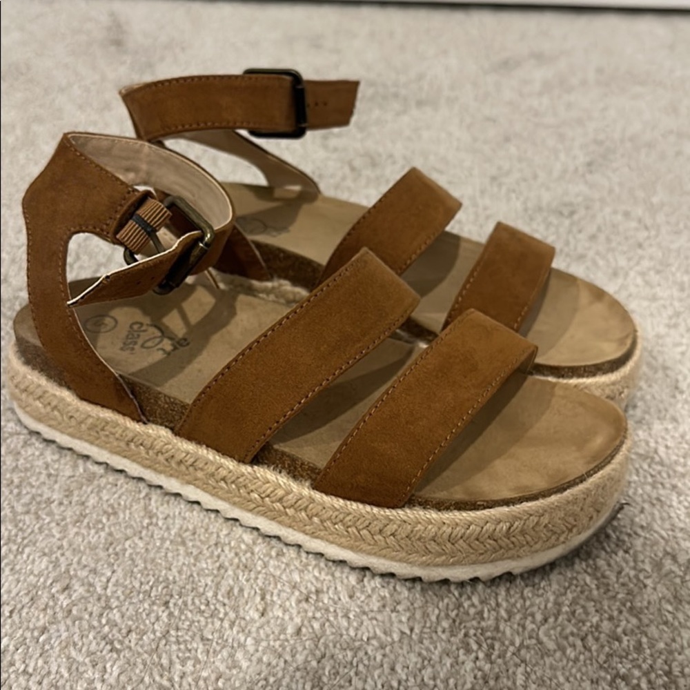 Women’s Sandals
